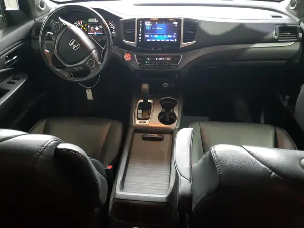 5FNYF6H78JB005570 2018 HONDA PILOT - Image 8