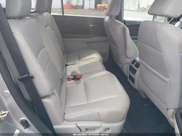 5FNYF6H79GB121613 2016 HONDA PILOT - Image 8