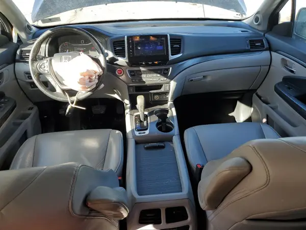 5FNYF6H79HB011890 2017 HONDA PILOT - Image 8