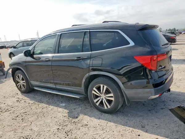5FNYF6H79HB021030 2017 HONDA PILOT - Image 2