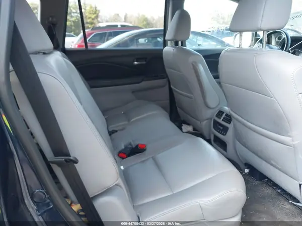 5FNYF6H79HB023683 2017 HONDA PILOT - Image 8