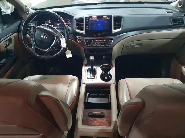 5FNYF6H79HB053704 2017 HONDA PILOT - Image 8