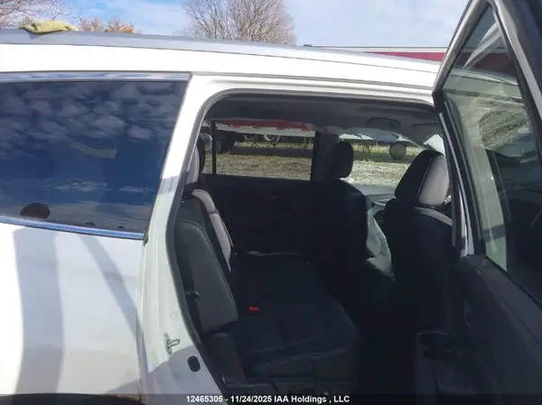 5FNYF6H79HB508177 2017 HONDA PILOT - Image 8