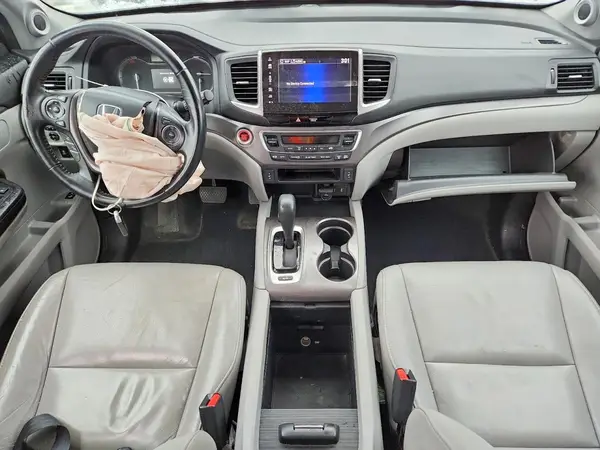 5FNYF6H79JB021485 2018 HONDA PILOT - Image 8