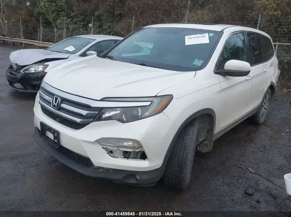 5FNYF6H79JB029229 2018 HONDA PILOT - Image 2