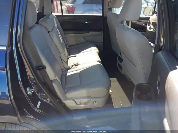 5FNYF6H7XGB031385 2016 HONDA PILOT - Image 8