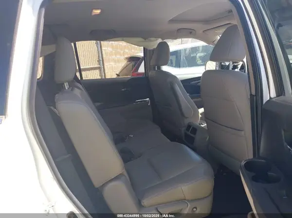 5FNYF6H7XGB043603 2016 HONDA PILOT - Image 8