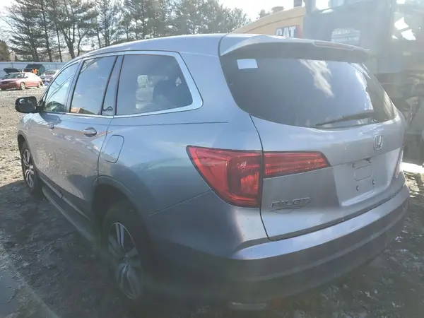 5FNYF6H7XGB102861 2016 HONDA PILOT - Image 2