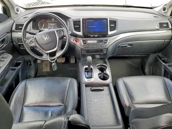 5FNYF6H7XHB006665 2017 HONDA PILOT - Image 8