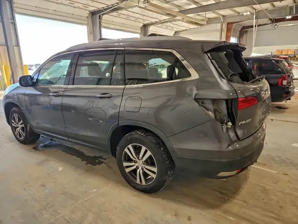 5FNYF6H7XHB007105 2017 HONDA PILOT - Image 2