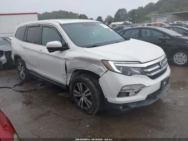 5FNYF6H7XHB012692 2017 HONDA PILOT - Image 1