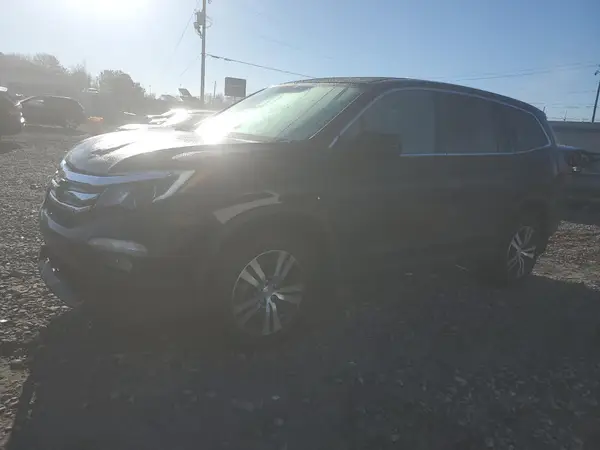 5FNYF6H7XHB066526 2017 HONDA PILOT - Image 1