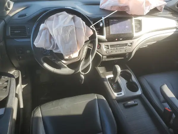 5FNYF6H7XHB066526 2017 HONDA PILOT - Image 8