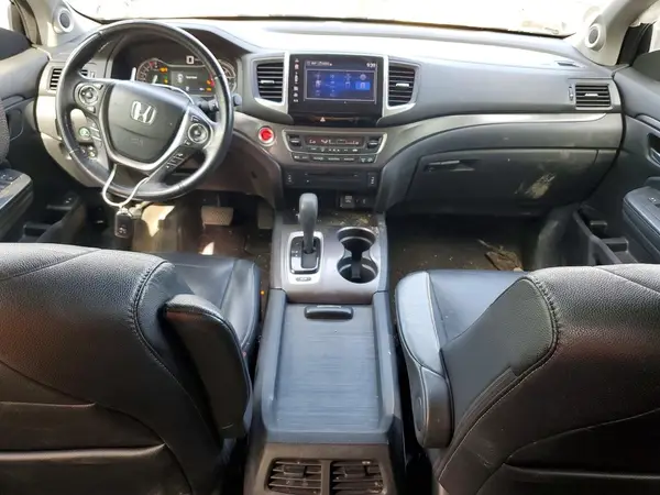 5FNYF6H7XHB506261 2017 HONDA PILOT - Image 8