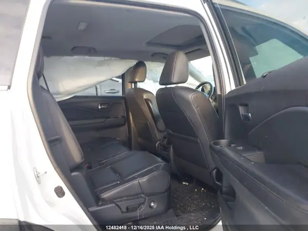 5FNYF6H7XKB505568 2019 HONDA PILOT - Image 8