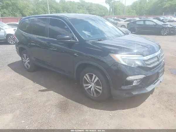 5FNYF6H80HB004271 2017 HONDA PILOT - Image 1