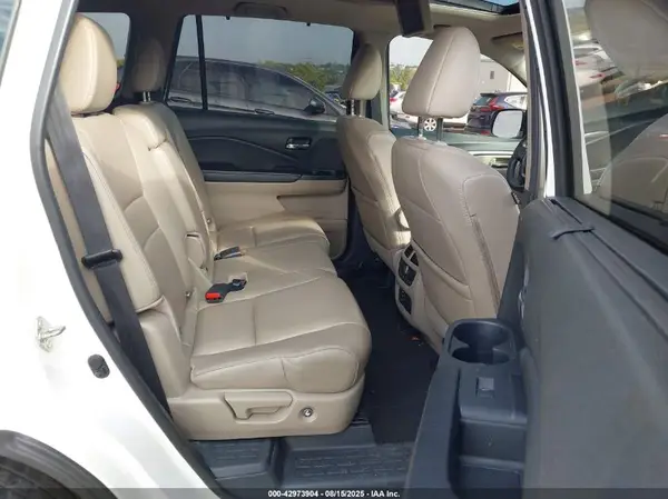 5FNYF6H80HB026156 2017 HONDA PILOT - Image 8