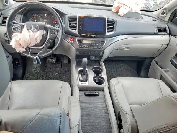 5FNYF6H80HB075566 2017 HONDA PILOT - Image 8