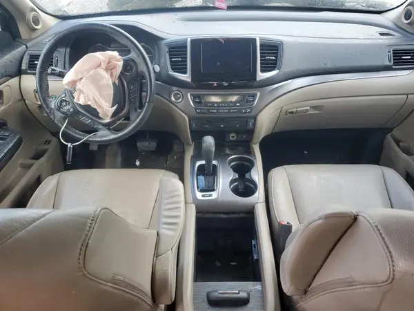 5FNYF6H80JB060572 2018 HONDA PILOT - Image 8