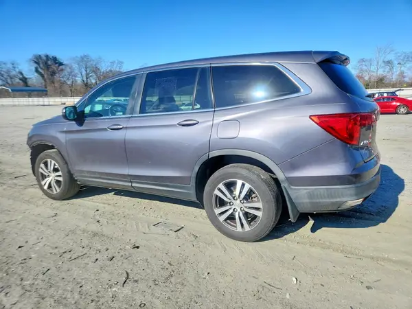 5FNYF6H80JB070602 2018 HONDA PILOT - Image 2