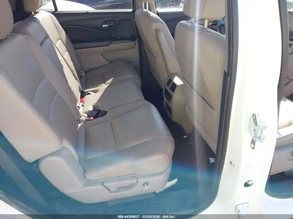 5FNYF6H81GB116172 2016 HONDA PILOT - Image 8