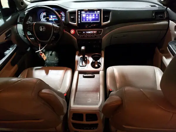 5FNYF6H81HB058730 2017 HONDA PILOT - Image 8