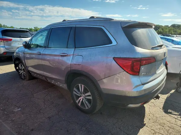 5FNYF6H81HB058825 2017 HONDA PILOT - Image 2