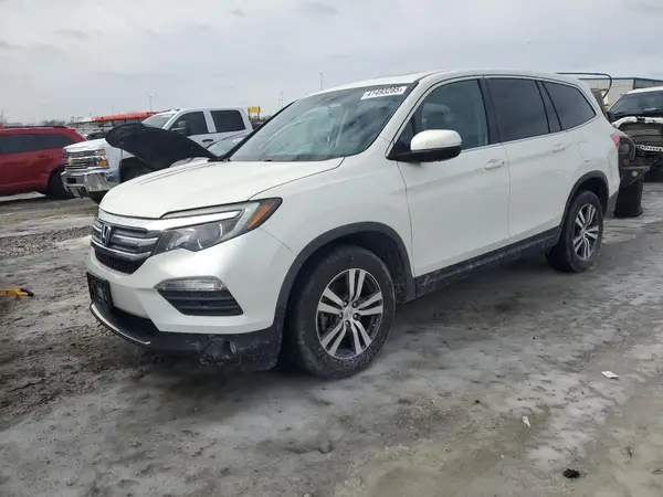 5FNYF6H81HB084602 2017 HONDA PILOT - Image 1