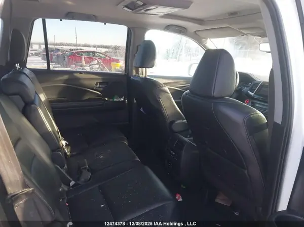 5FNYF6H81HB509168 2017 HONDA PILOT - Image 8