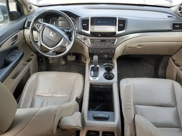 5FNYF6H82HB503654 2017 HONDA PILOT - Image 8