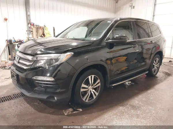 5FNYF6H82JB014516 2018 HONDA PILOT - Image 2
