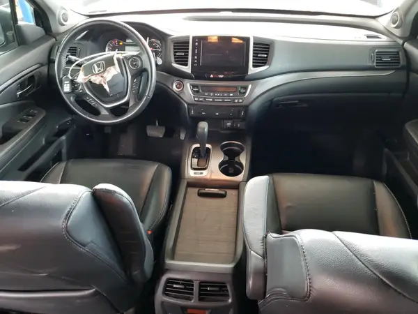 5FNYF6H82JB063117 2018 HONDA PILOT - Image 8