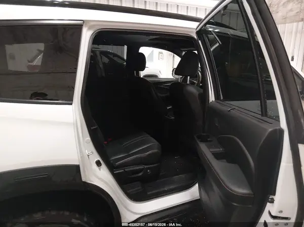 5FNYF6H82NB075273 2022 HONDA PILOT - Image 8