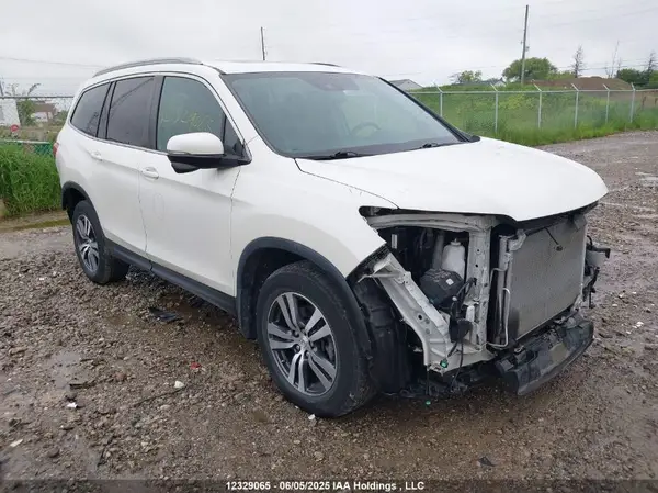 5FNYF6H83JB503751 2018 HONDA PILOT - Image 1