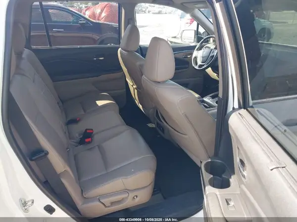 5FNYF6H85GB052458 2016 HONDA PILOT - Image 8