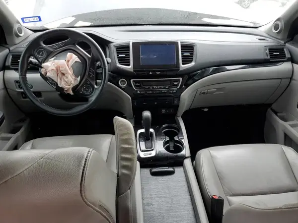 5FNYF6H85HB028565 2017 HONDA PILOT - Image 8