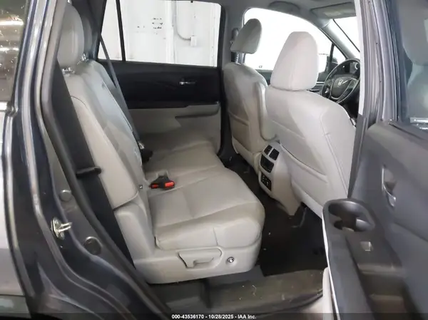 5FNYF6H85HB053336 2017 HONDA PILOT - Image 8