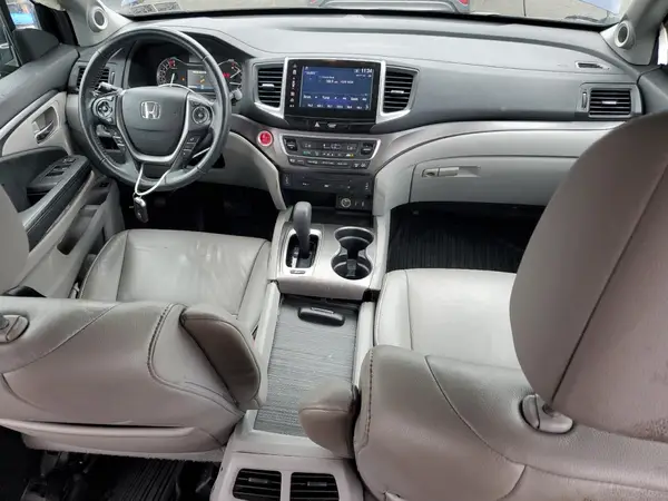 5FNYF6H86HB018708 2017 HONDA PILOT - Image 8