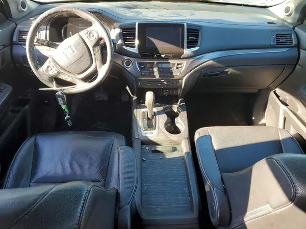 5FNYF6H86HB051658 2017 HONDA PILOT - Image 8