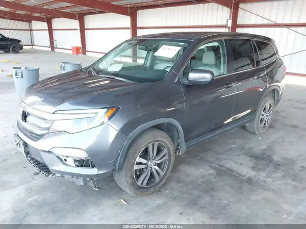 5FNYF6H86HB053345 2017 HONDA PILOT - Image 2