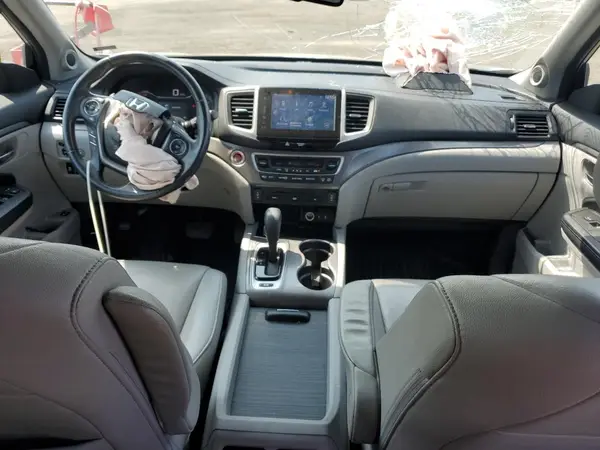 5FNYF6H86HB058819 2017 HONDA PILOT - Image 8