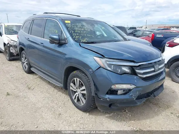 5FNYF6H86HB502877 2017 HONDA PILOT - Image 1