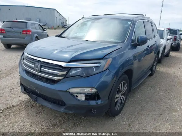 5FNYF6H86HB502877 2017 HONDA PILOT - Image 2