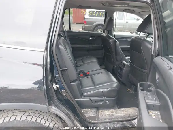 5FNYF6H86JB502044 2018 HONDA PILOT - Image 8