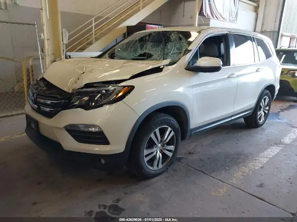 5FNYF6H88HB022193 2017 HONDA PILOT - Image 2