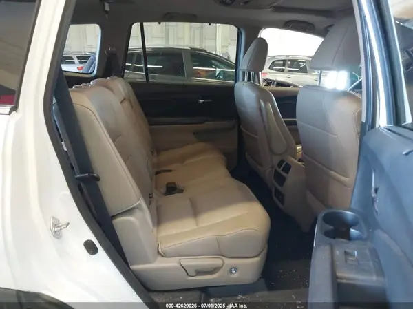 5FNYF6H88HB022193 2017 HONDA PILOT - Image 8