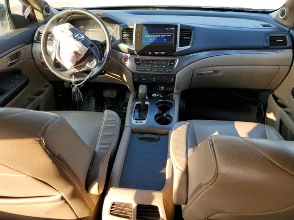 5FNYF6H88HB042122 2017 HONDA PILOT - Image 8