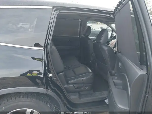 5FNYF6H88HB092552 2017 HONDA PILOT - Image 8