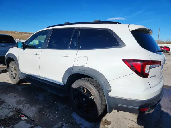 5FNYF6H88NB099982 2022 HONDA PILOT - Image 2