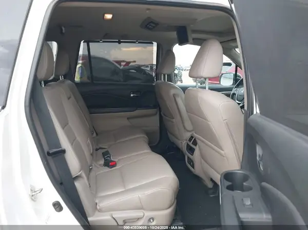 5FNYF6H89GB040863 2016 HONDA PILOT - Image 8